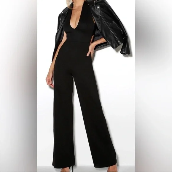 Lulus - Thinking Out Loud Black Backless Jumpsuit - Size Small NWT‎