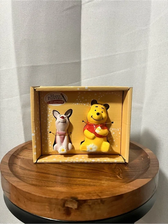 Disney Salt & Pepper Shakers Winnie the Pooh and Piglet Ceramic Hand Painted