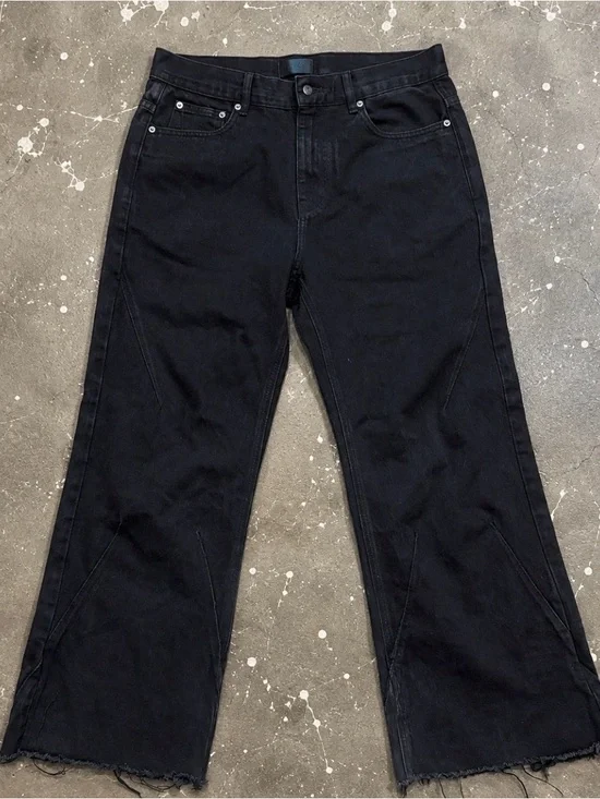 Men's Black Bootcut Jeans - Classic Everyday Style