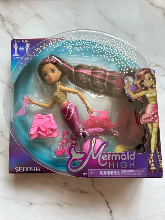 Mermaid High 2-In-1 Play Searra Doll