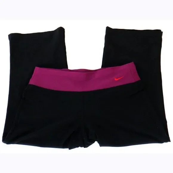 Nike maroon band cropped sweatpants