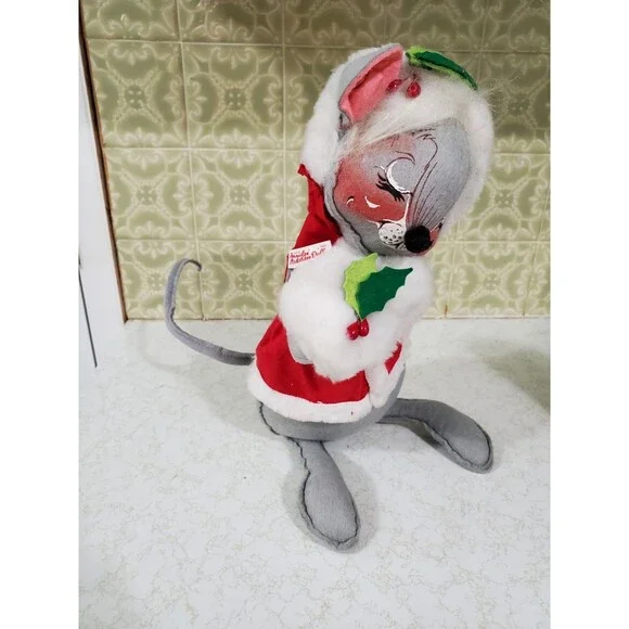Annalee Mobilitee Doll 1965 Christmas Holiday Mouse w/ Muff 12
