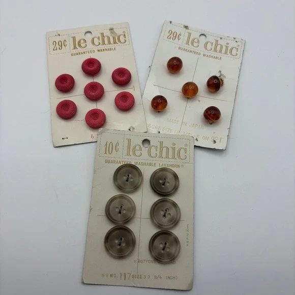 Lot Sets Vintage Le Chic Red, Amber, and Grey on Button Cards