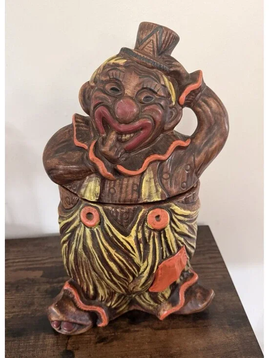 Vintage Happy Hobo #213 California Originals clown Scary ceramic cookie jar
