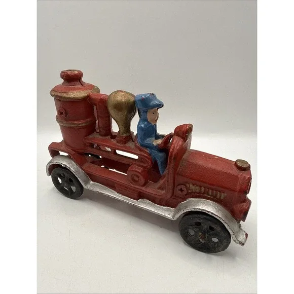 Vintage 1920s-30s Style Cast Iron Red Fire Engine Toy Truck Pumper Fire Dept FD