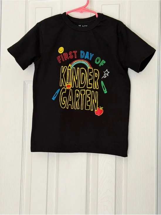 4/$25 The Children’s Place First Day of Kindergarten Black T‑Shirt Size S/P 5/6