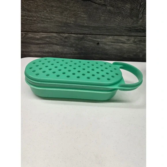 Vintage Tupperware Seafoam Green‎ cheese grater Piece 1375-7