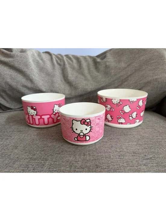 Tupperware Limited Edition Hello Kitty One Touch Collection Set Of 3 NO LIDS