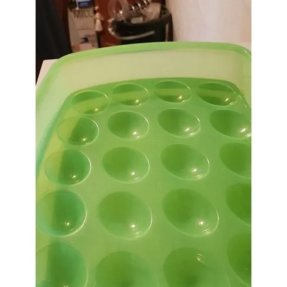 Sterlite Green Egg Tray with Lid