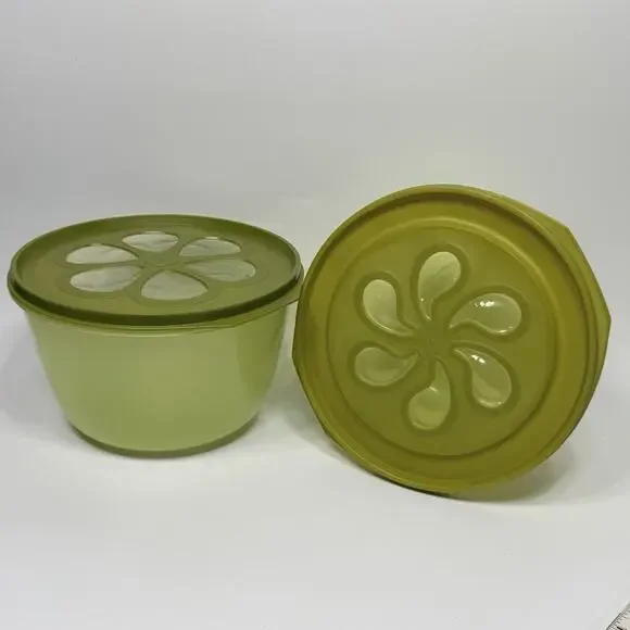 Set 2 Vintage Rubbermaid Storage Nesting Bowls Daisy Lids Avocado Green 12 Cup