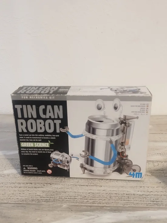 4M toysmith, kidzRobotix tin Can Robot dIY science kits STEM