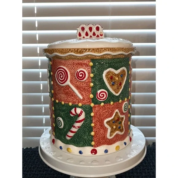 Vintage 1995 Ceramic Christmas‎ Canister / Cookie Jar  