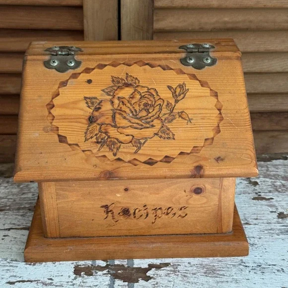 Amish Made Wooden Recipe Box Wood Burned Rose Flower Pine Farmhouse Cottagecore