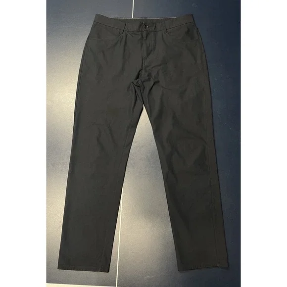 Vuori Meta Pants Men's 33x30 Blue Athletic Slim Fit Stretch Performance V430-S