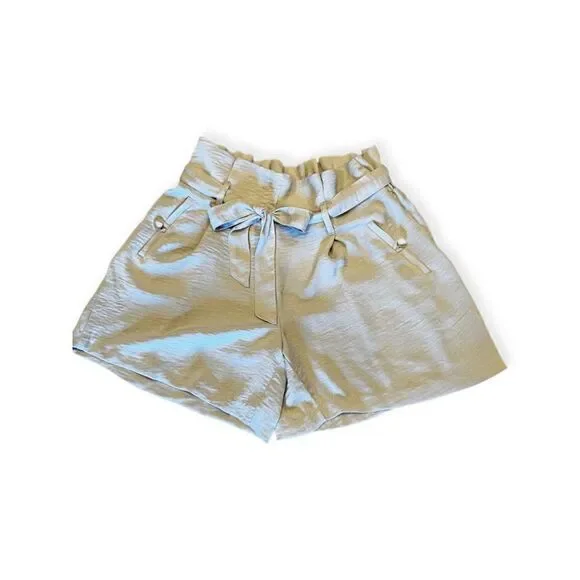 SOHO Tan Pleated Dressy Shorts Size Small