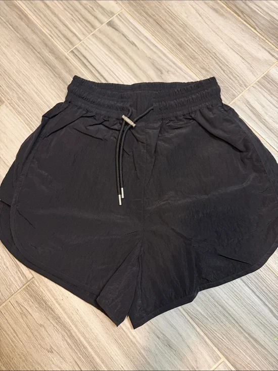 Varley Black Drawstring Performance Running Shorts