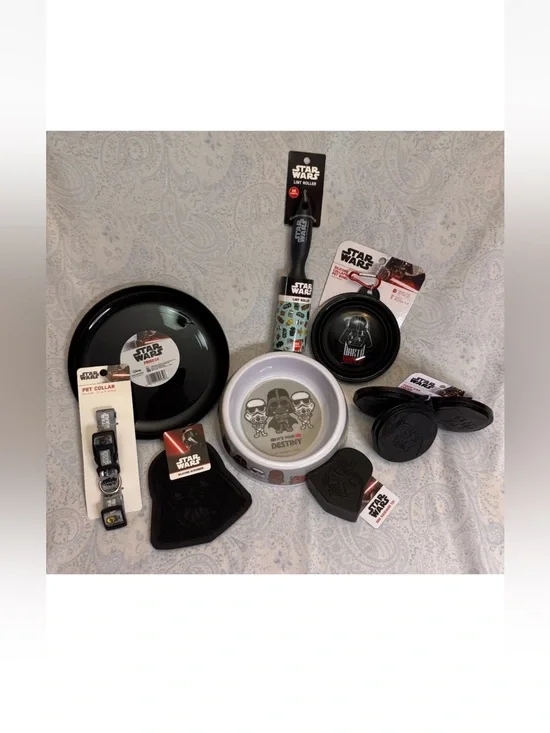 Star Wars Darth Vadar Pet Care Set of 8 items