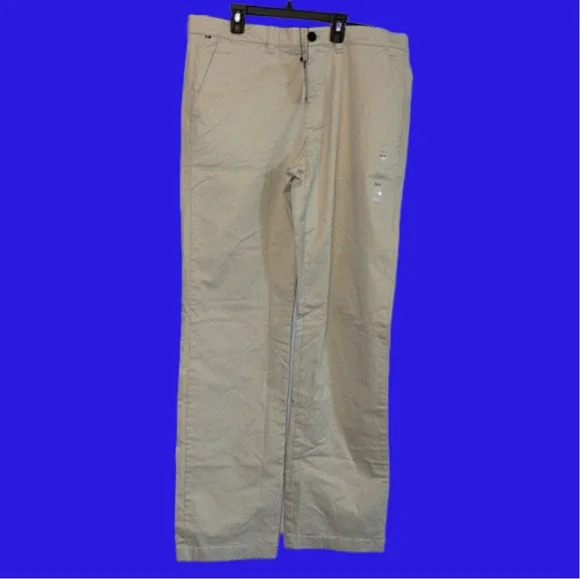 NWT Men’s Tommy Hilfiger khaki The Flex pants 36/36