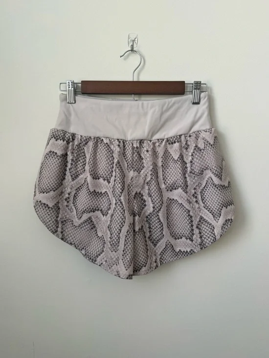 Varley Derby High Waist Short Alabaster Python Snakeskin‎ Athletic Size Small