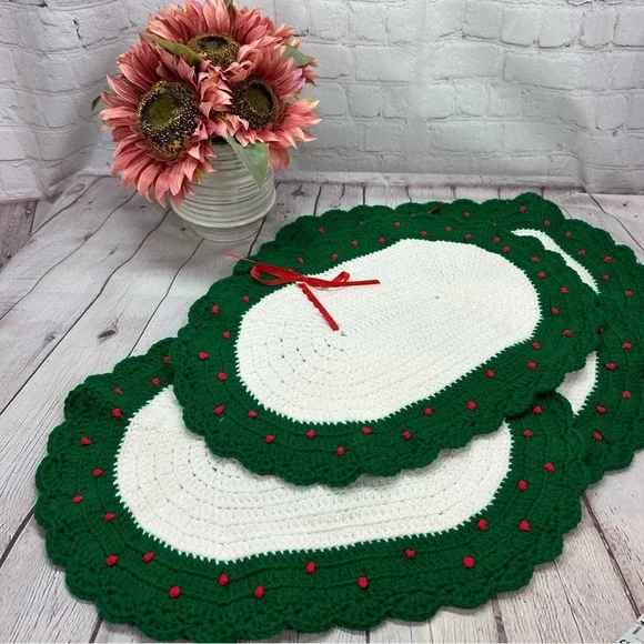 vtg handmade crocheted christmas holiday placemats set of 4 cottagecore wreath