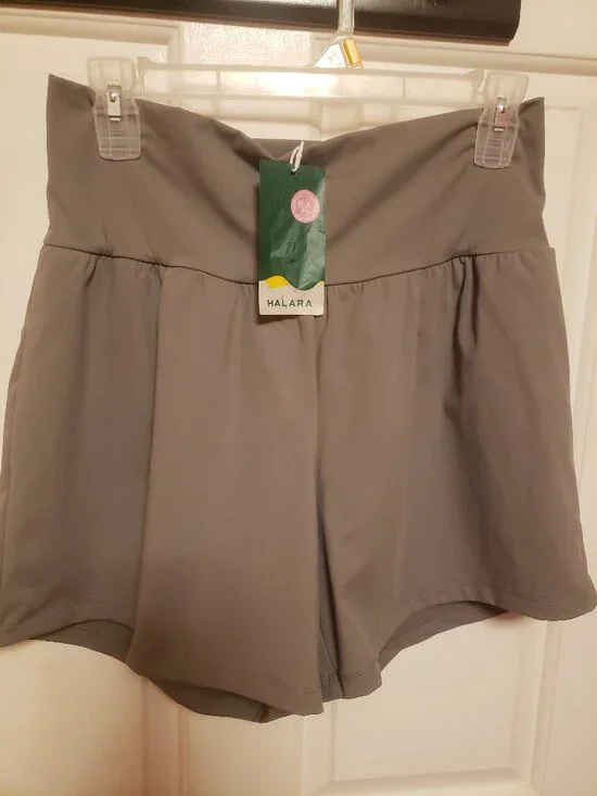 NEW Halara Athletic shorts built 2 in 1 design.