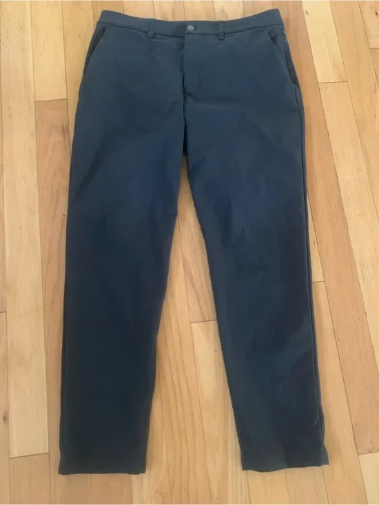 Lululemon ABC classic pants 34 waist, 32 inseam