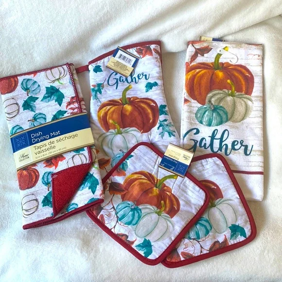 Gather Themed Thanksgiving Pumpkin Kitchen Linen Bundle