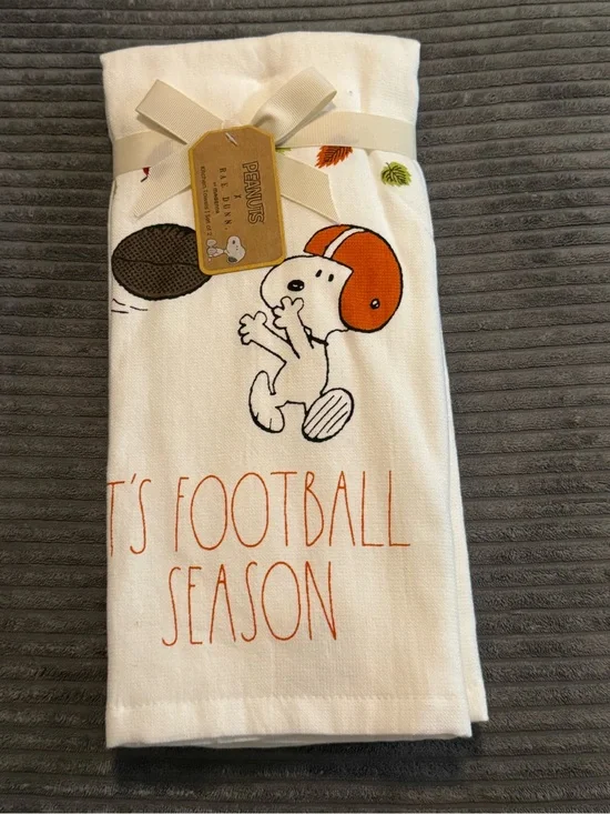 Rae Dunn x Peanuts Kitchen Towels- Set of 2- IT’S FOOTBALL TIME- NWT