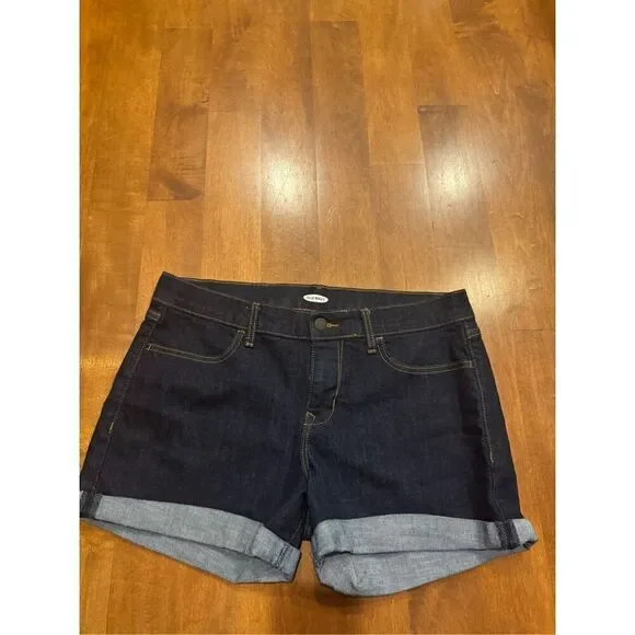 Woman’s new without tags Old navy shorts from 2018