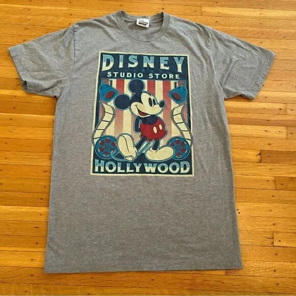 Disney Hollywood Studios Store Mickey Mouse grey short sleeve tee shirt