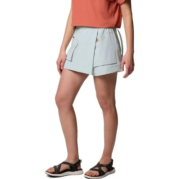 Columbia Women's Mint Green Cove Beach Skorts