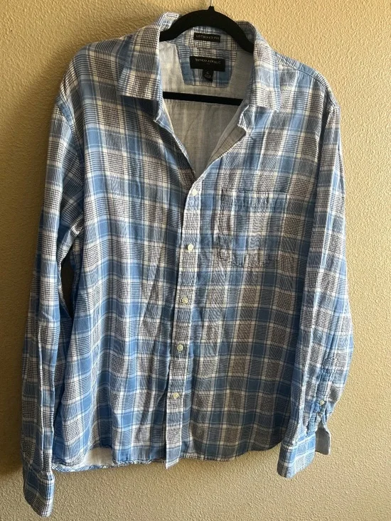 Banana Republic Light Blue and White Plaid Button-Down Shirt untucked fit‎ XL