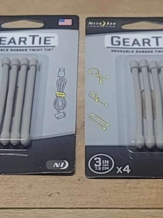 2 Item Bundle Nite Ize 3-inch Gear Tie reusable rubber twist ties