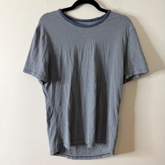 Lululemon Mens Striped Short Sleeve Crewneck T-Shirt Blue White Size L‎