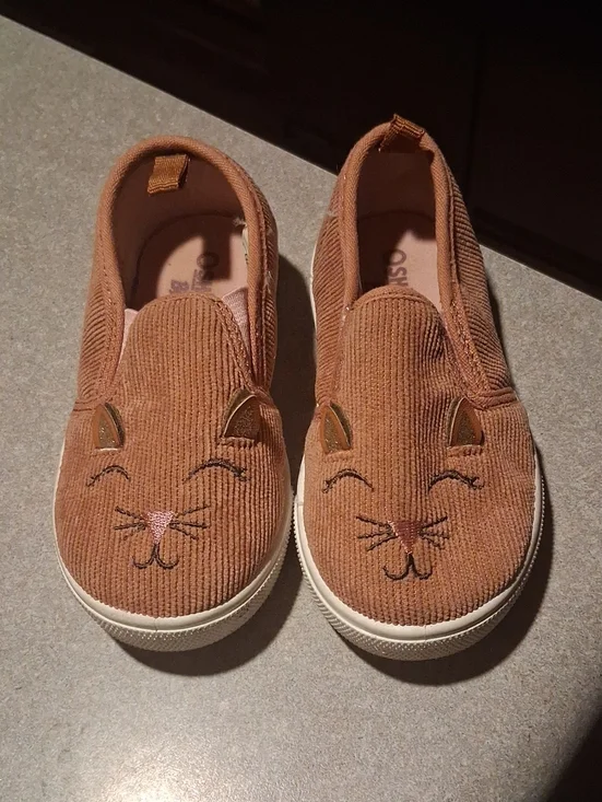 OshKosh B'gosh Brown Corduroy Cat Slip-On Sneakers