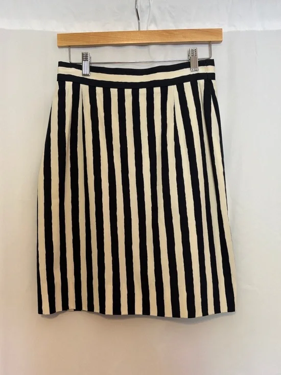 Vintgage Louis Feraud Black &‎ Cream Vertical Stripe Straight Skirt Lined size 8