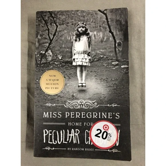 Miss Peregrine's Home for Peculiar Children‎ by Ransom Riggs