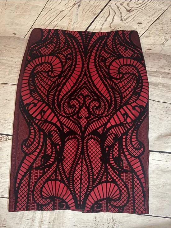 Women’s ECI large Red & Black Patterned midi Skirt