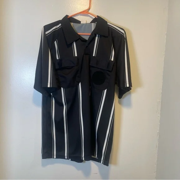 Referee black and‎ white striped shirt men's size adult medium