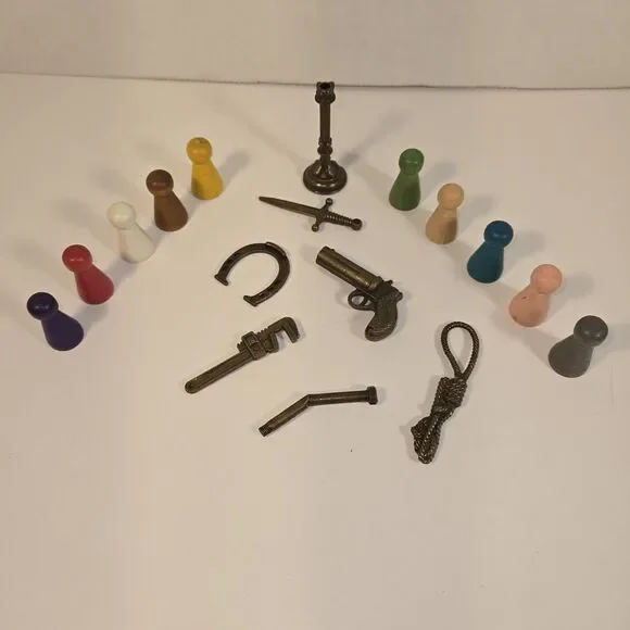 Clue Master Detective 1988 Replacement Parts -Lot of 17- Characters Weapons