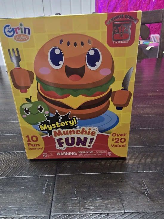 Munchie Fun! Mystery Burger Toy - Yellow Packaging
