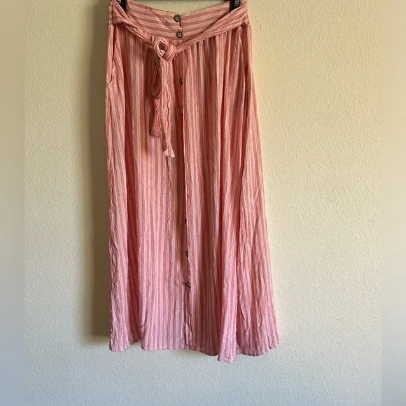 FOREVER 21 Button Front Maxi Skirts Size Small