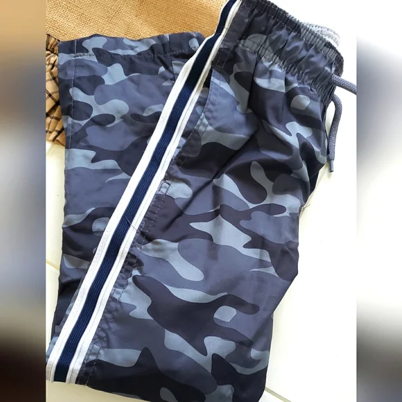 Oshkosh camo lined track pants 6