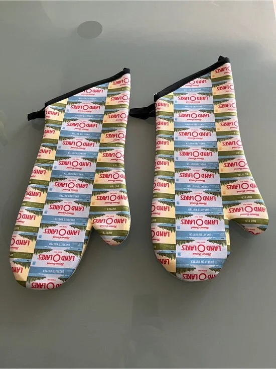 NEW LAND O LAKES BUTTER Oversized Heat-Resistant Oven Mitt Potholder Set Of 2