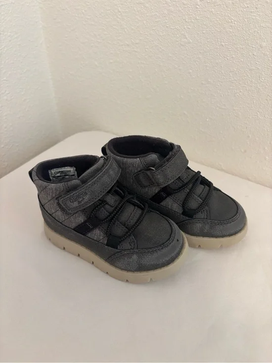 OshKosh B'gosh Boys Gray High-Top Sneakers