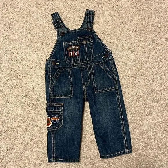 OSHKOSH BOYS SIZE 9 MONTHS OVERALLS