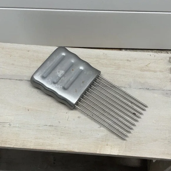 Vintage Stainless Steel Onion Holder Vegetable Slicer Tine Silver Kitchen
