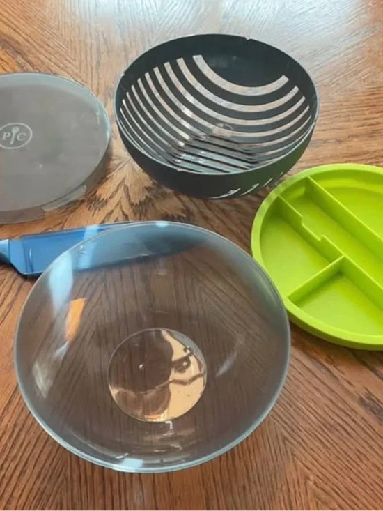 Pampered Chef Salad Cutting Bowl