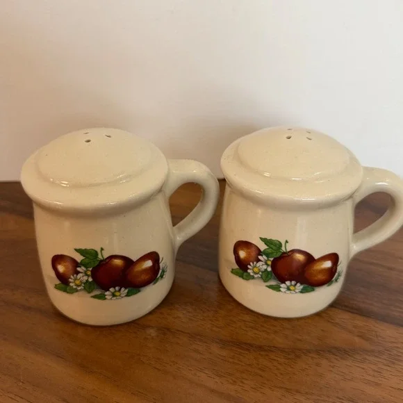 Vintage Ceramic Apple Daisy Mug Salt and Pepper Shakers Farmhouse Kitchen Decor