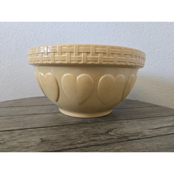 Vintage Williams & Sonoma Large Mixing Bowl Yellow Stoneware Raised Hearts READ